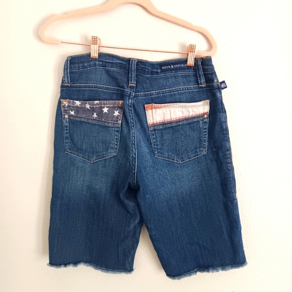 Rock & Republic Hula Flag "Fourth of July " frayed hem Denim Shorts sz.8 - Picture 2 of 10